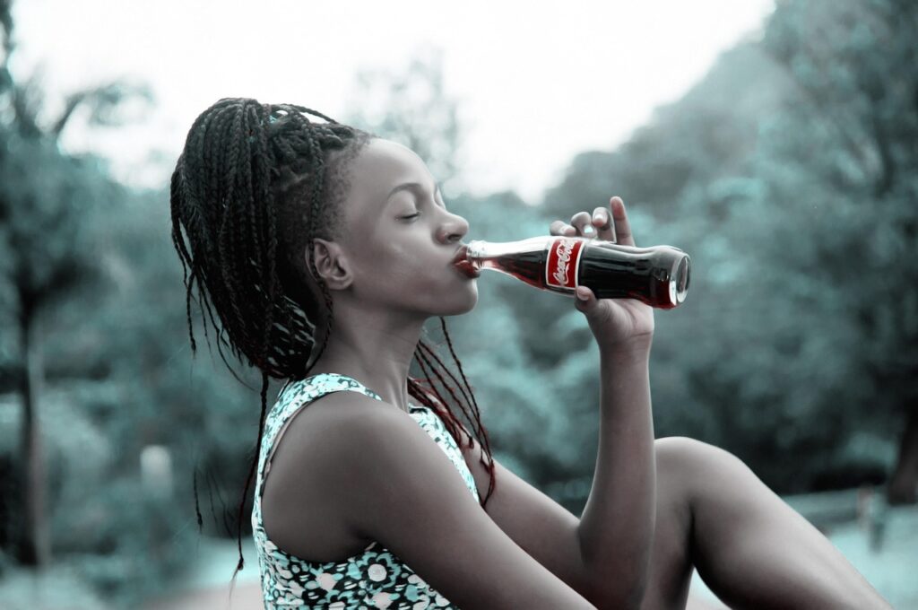 cola drinking girl 